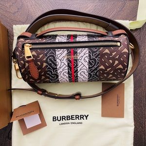 💕Make am offer💕 Burberry cylinder crossbody bag.